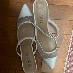 Journee Collection White with white polka dot  Heels with Pointed Toe
